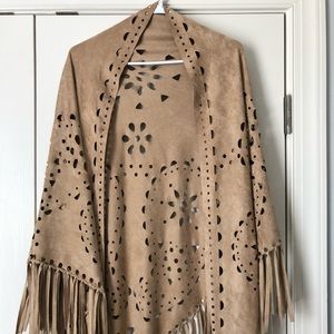 South Moon Under Scalloped Shaw/Poncho